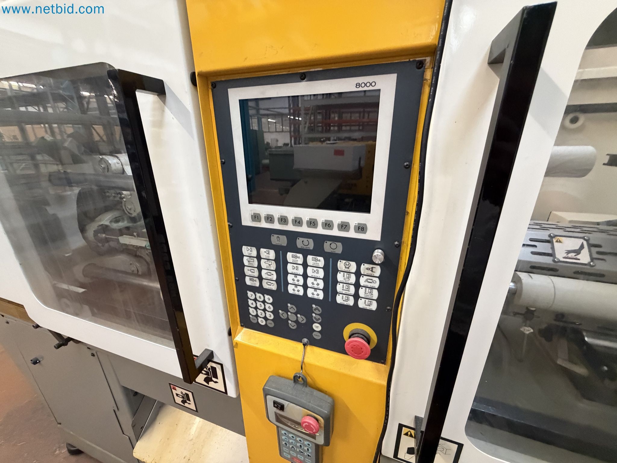 Closure of the Amiet Workshop: Swiss quality in bag lock manufacturing
-5