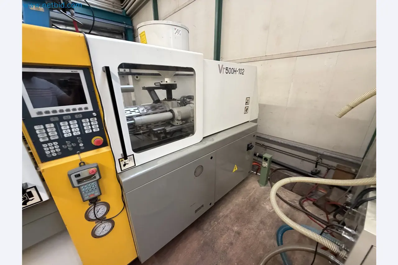 Closure of the Amiet Workshop: Swiss quality in bag lock manufacturing
-8