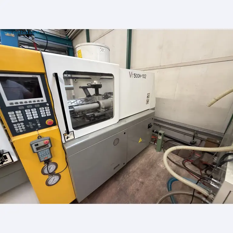 Closure of the Amiet Workshop: Swiss quality in bag lock manufacturing
-8