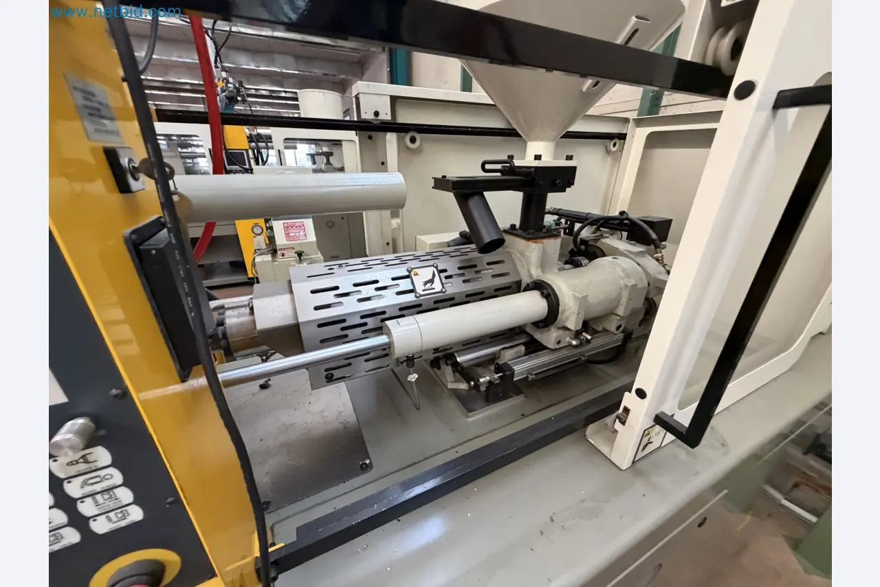 Closure of the Amiet Workshop: Swiss quality in bag lock manufacturing
-9
