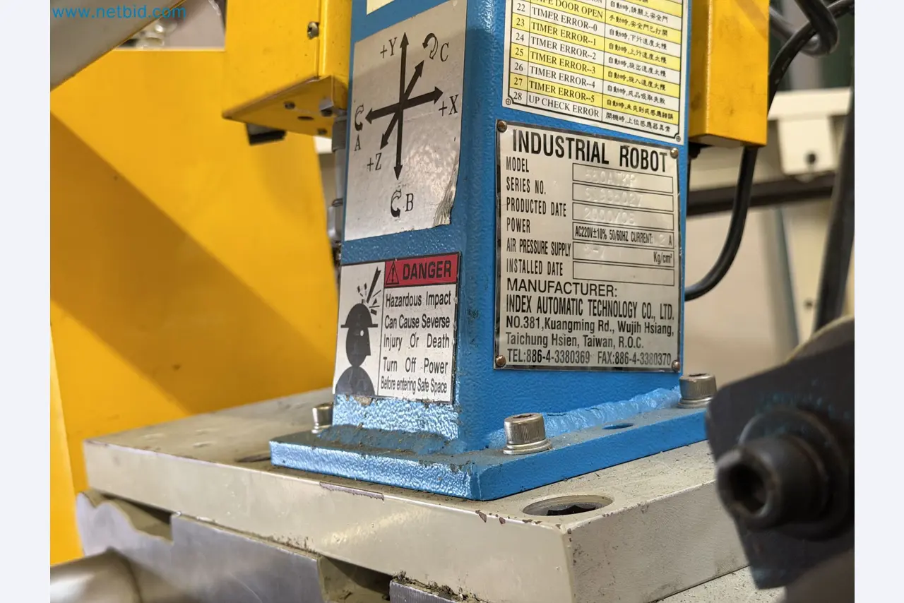 Closure of the Amiet Workshop: Swiss quality in bag lock manufacturing
-14