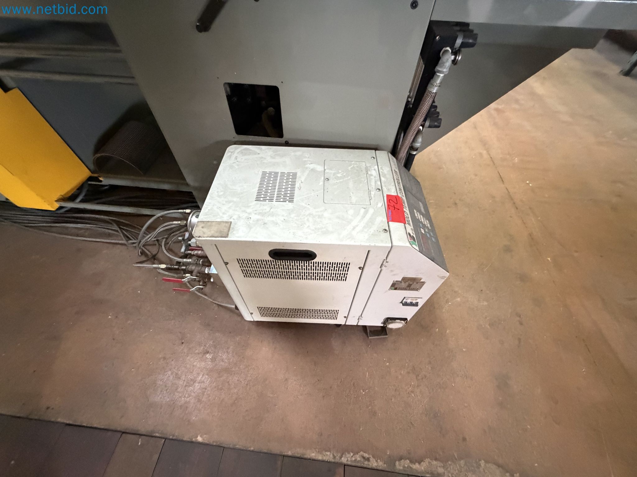 Closure of the Amiet Workshop: Swiss quality in bag lock manufacturing
-17