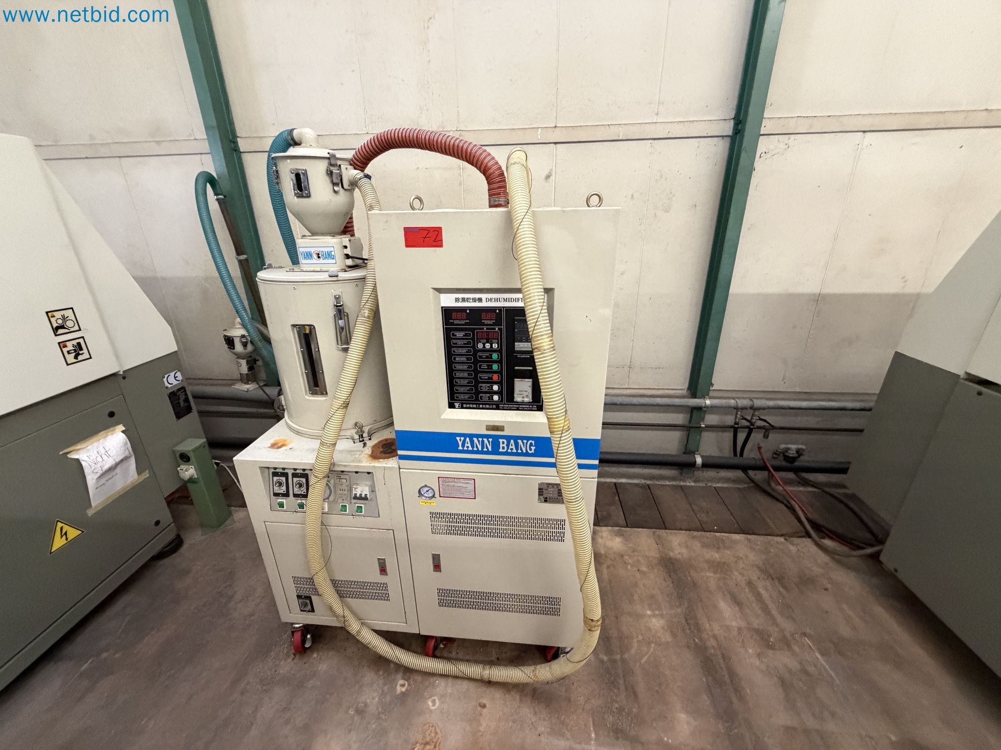 Closure of the Amiet Workshop: Swiss quality in bag lock manufacturing
-25