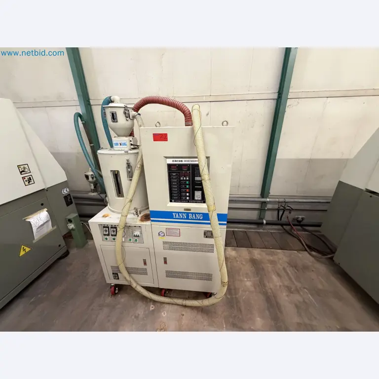 Closure of the Amiet Workshop: Swiss quality in bag lock manufacturing
-25