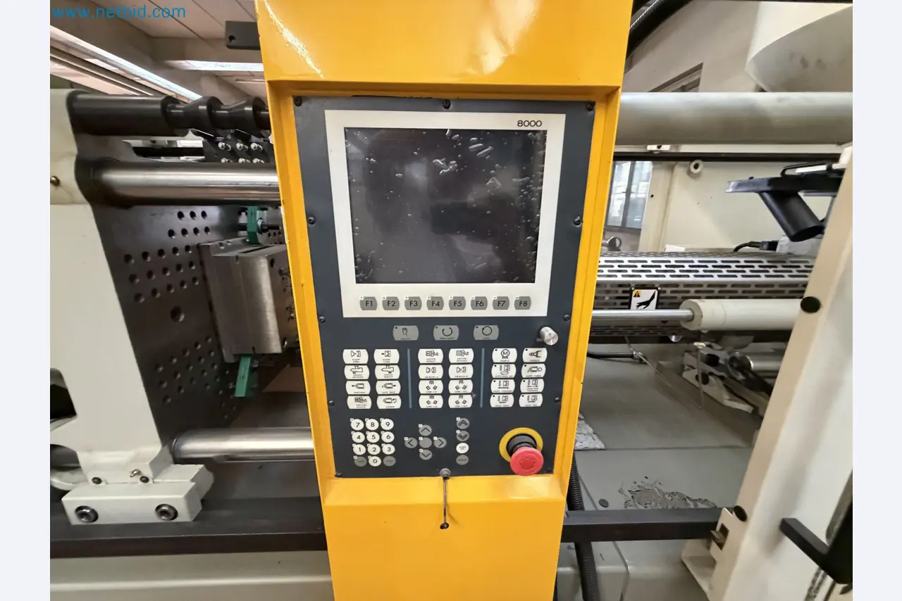 Closure of the Amiet Workshop: Swiss quality in bag lock manufacturing
-3
