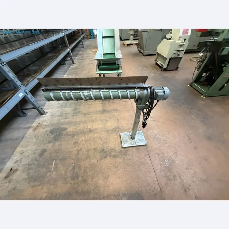 Closure of the Amiet Workshop: Swiss quality in bag lock manufacturing
-12