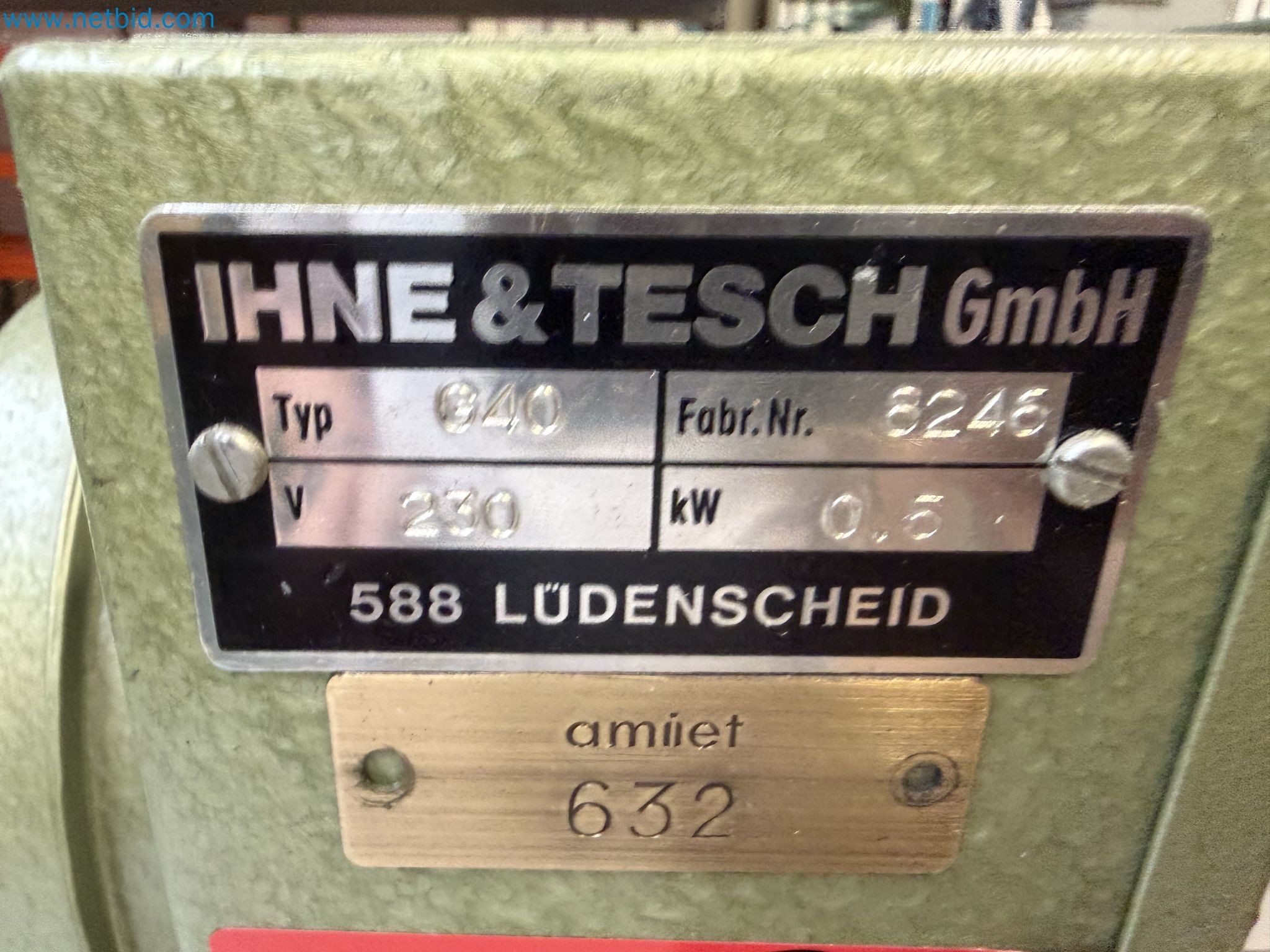 Closure of the Amiet Workshop: Swiss quality in bag lock manufacturing
-13