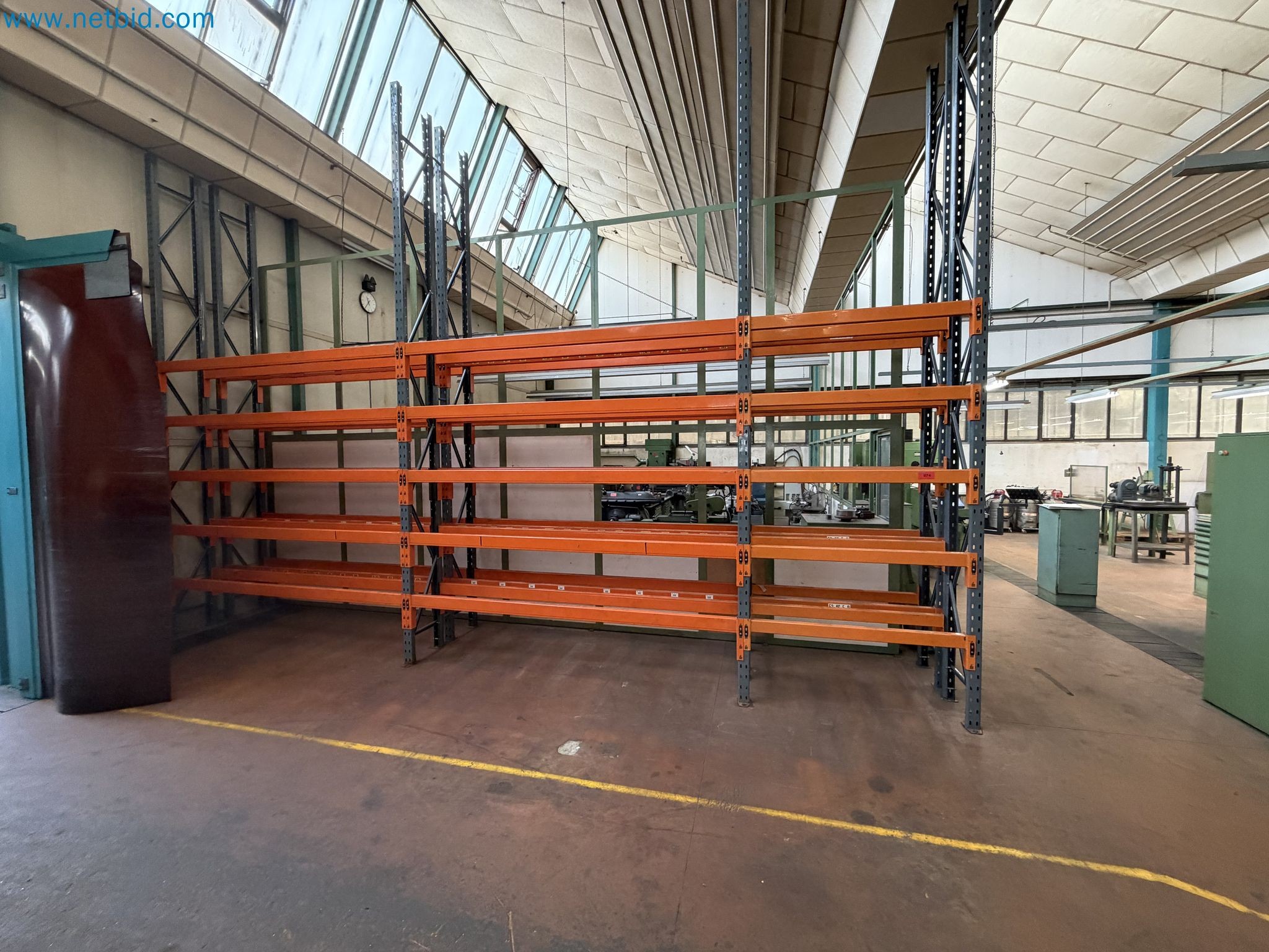 Closure of the Amiet Workshop: Swiss quality in bag lock manufacturing
-1