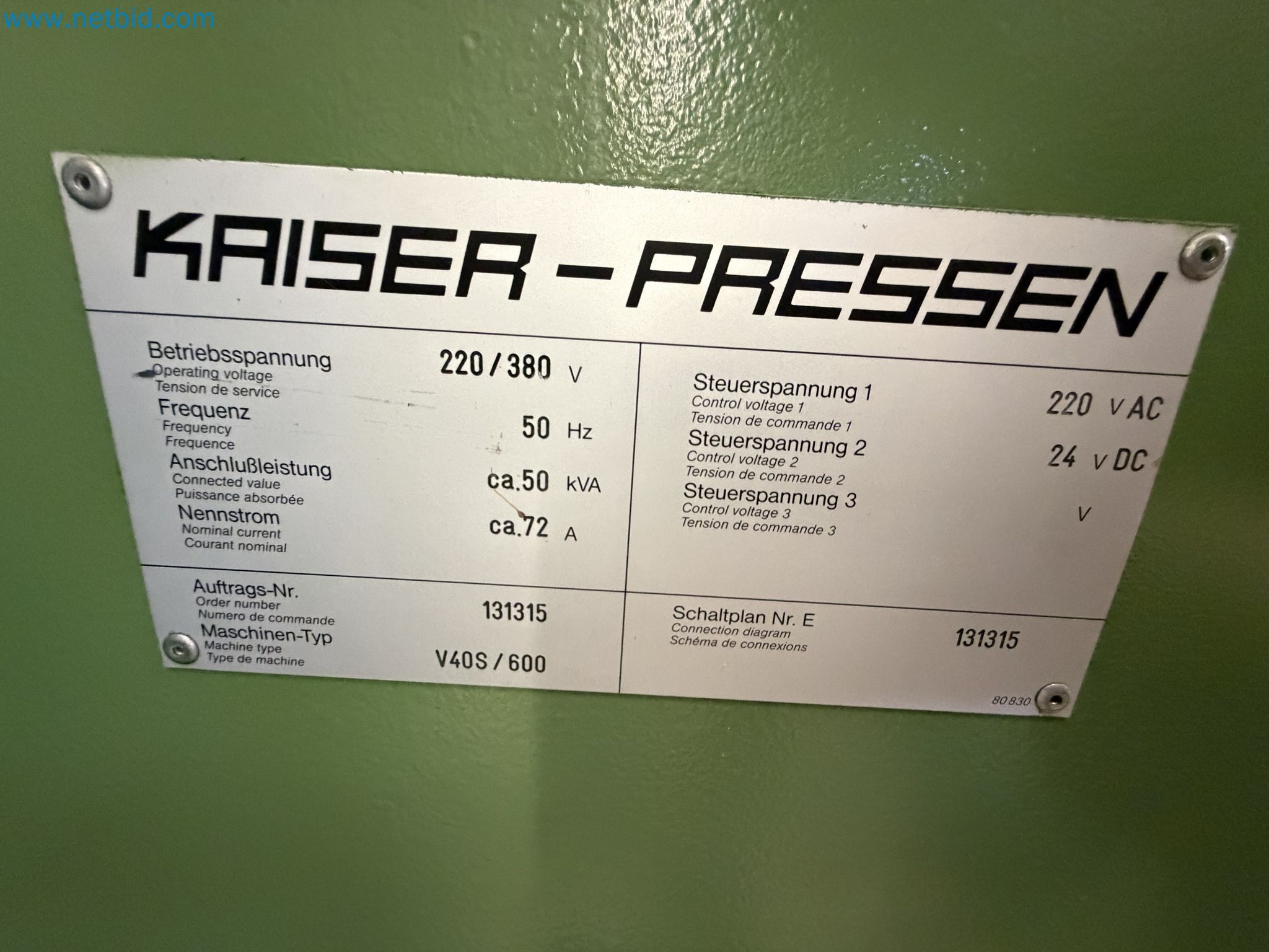 Zaprtje ateljeja Amiet: švicarska kakovost pri proizvodnji ključavnic za torbe
-24