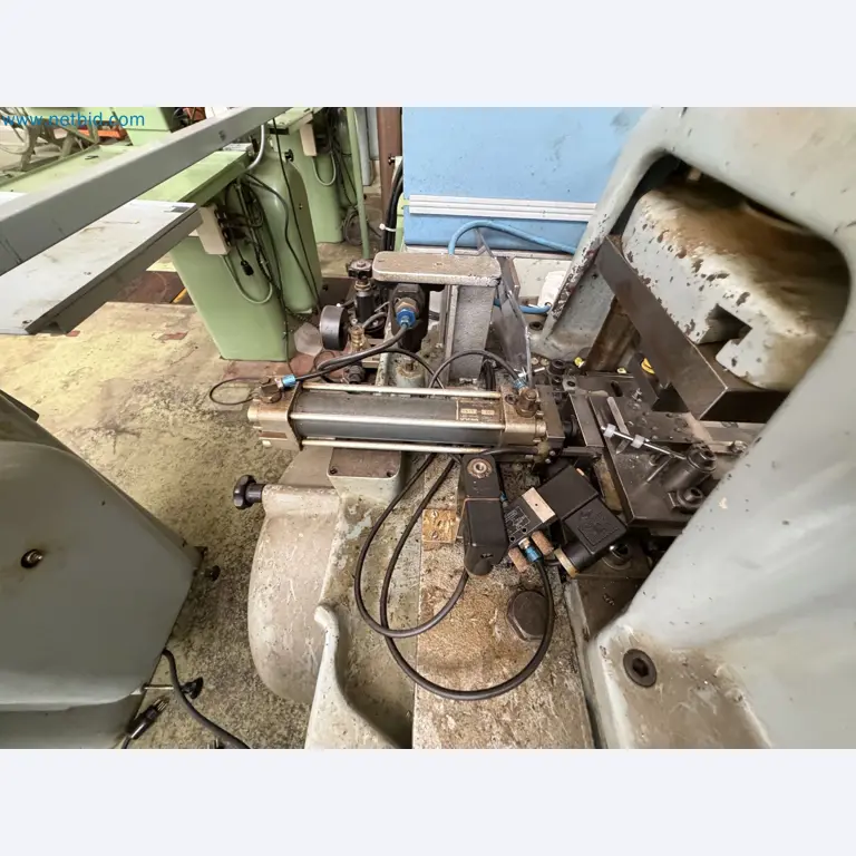 Closure of the Amiet Workshop: Swiss quality in bag lock manufacturing
-17
