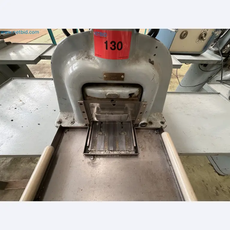 Closure of the Amiet Workshop: Swiss quality in bag lock manufacturing
-3