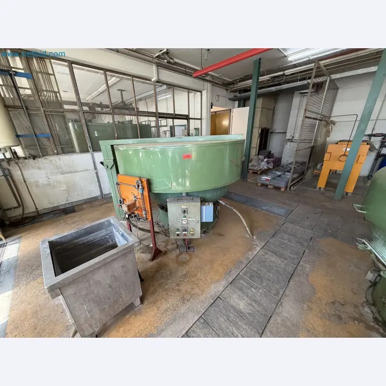 Closure of the Amiet Workshop: Swiss quality in bag lock manufacturing
-1