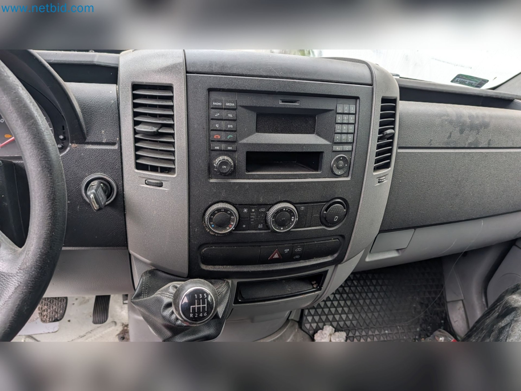 Used Vehicles from Company Liquidation-41