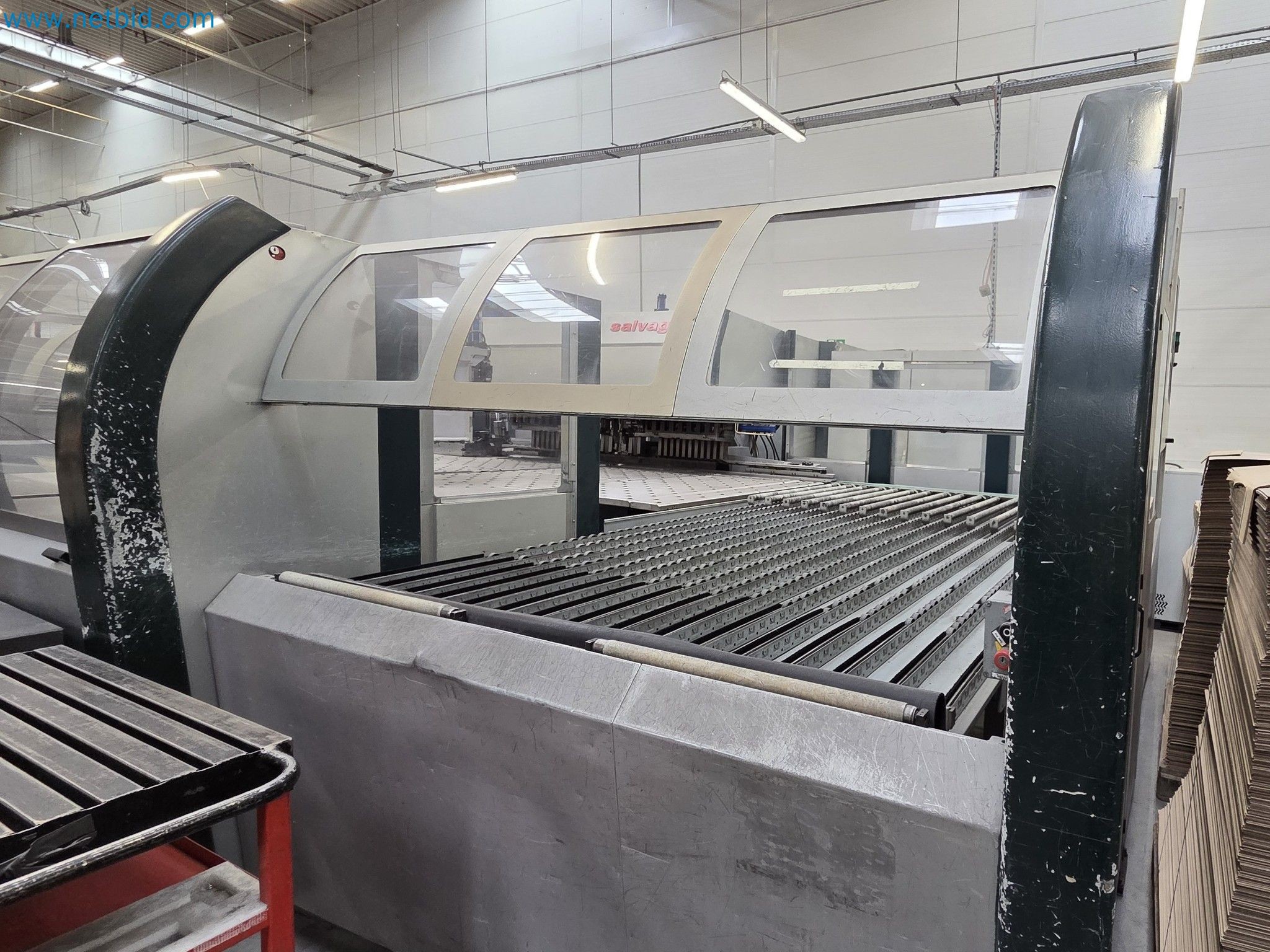 Automatic panel bending machine 
-10