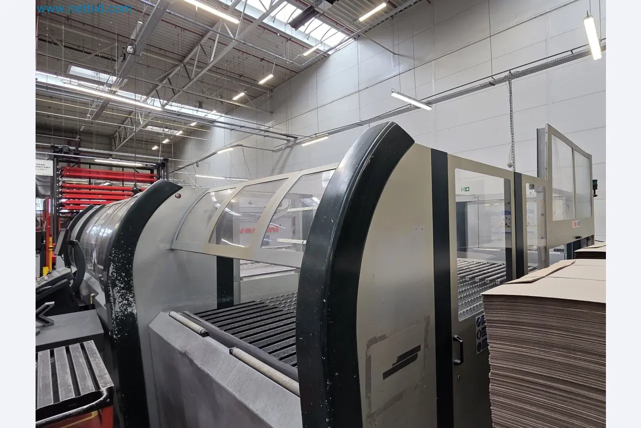 Automatic panel bending machine
-11