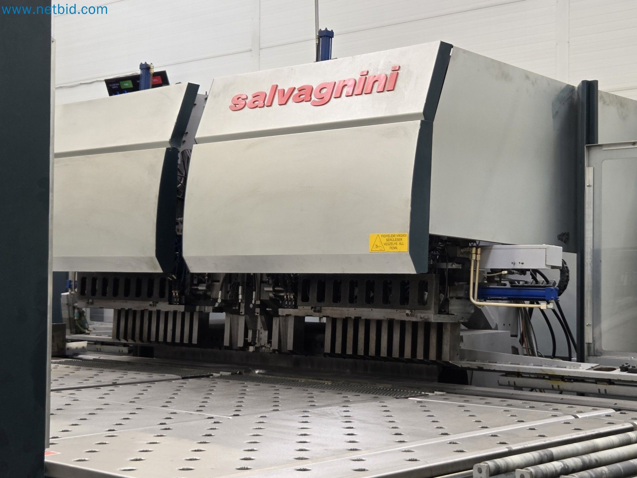 Automatic panel bending machine 
-13