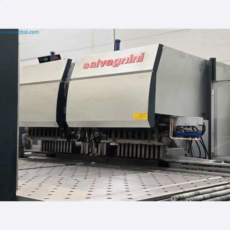Automatic panel bending machine
-13