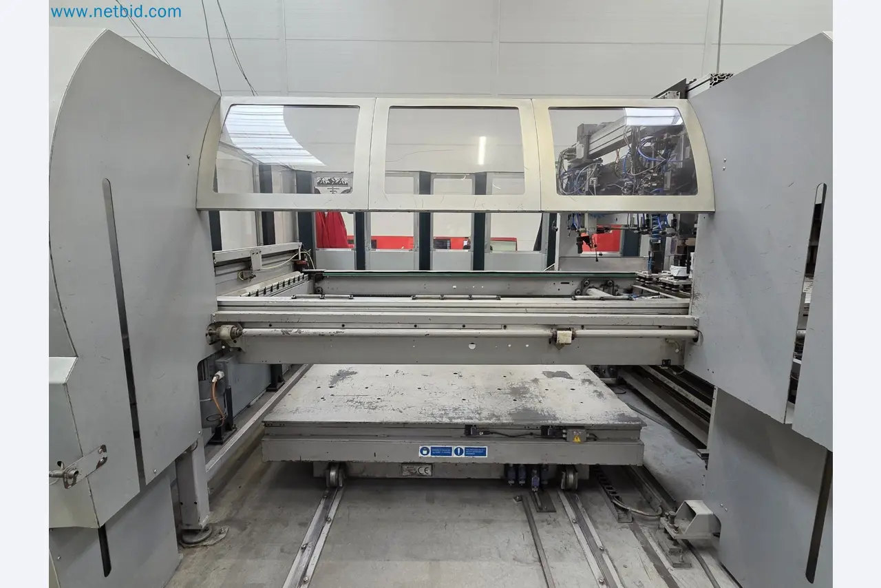Automatic panel bending machine
-14