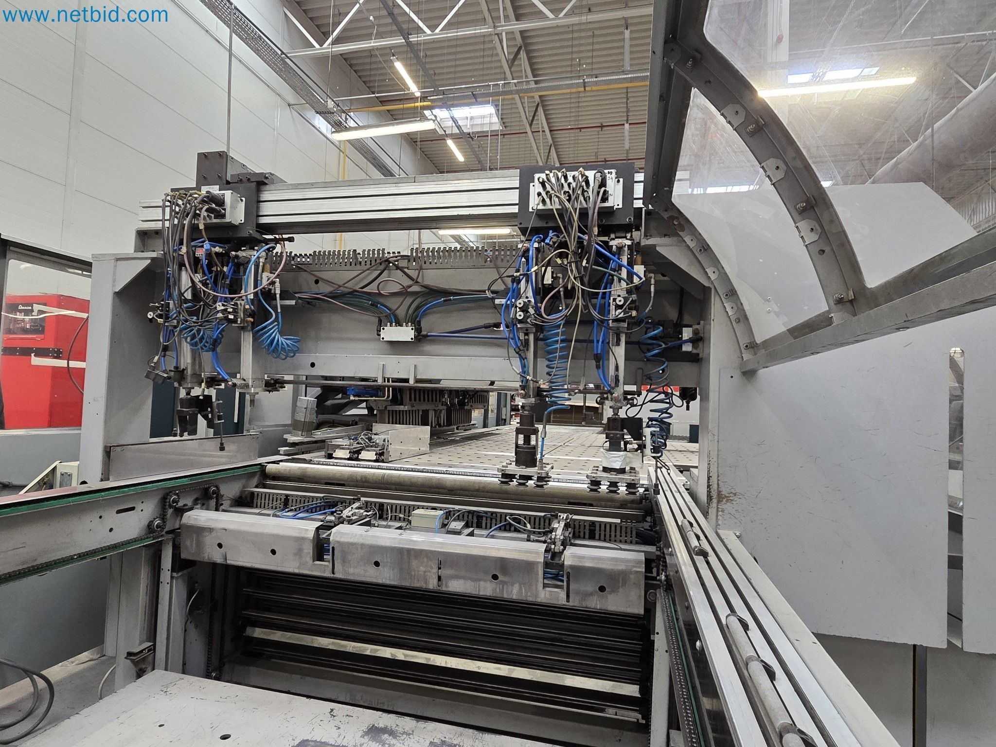 Automatic panel bending machine 
-18