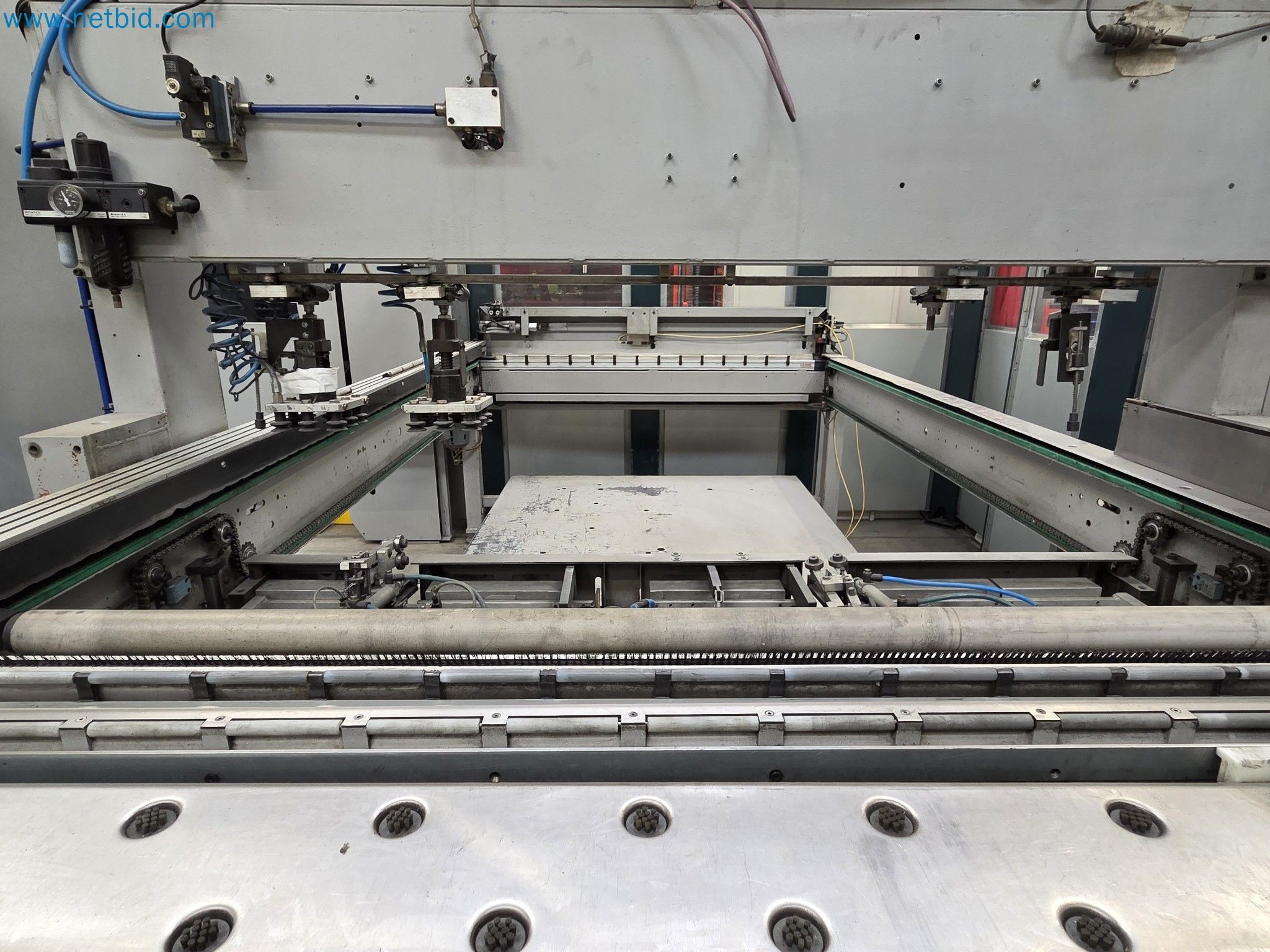 Automatic panel bending machine 
-20