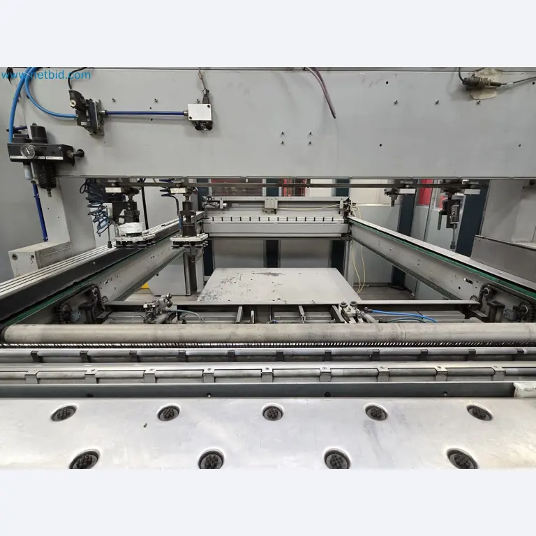 Automatic panel bending machine
-20