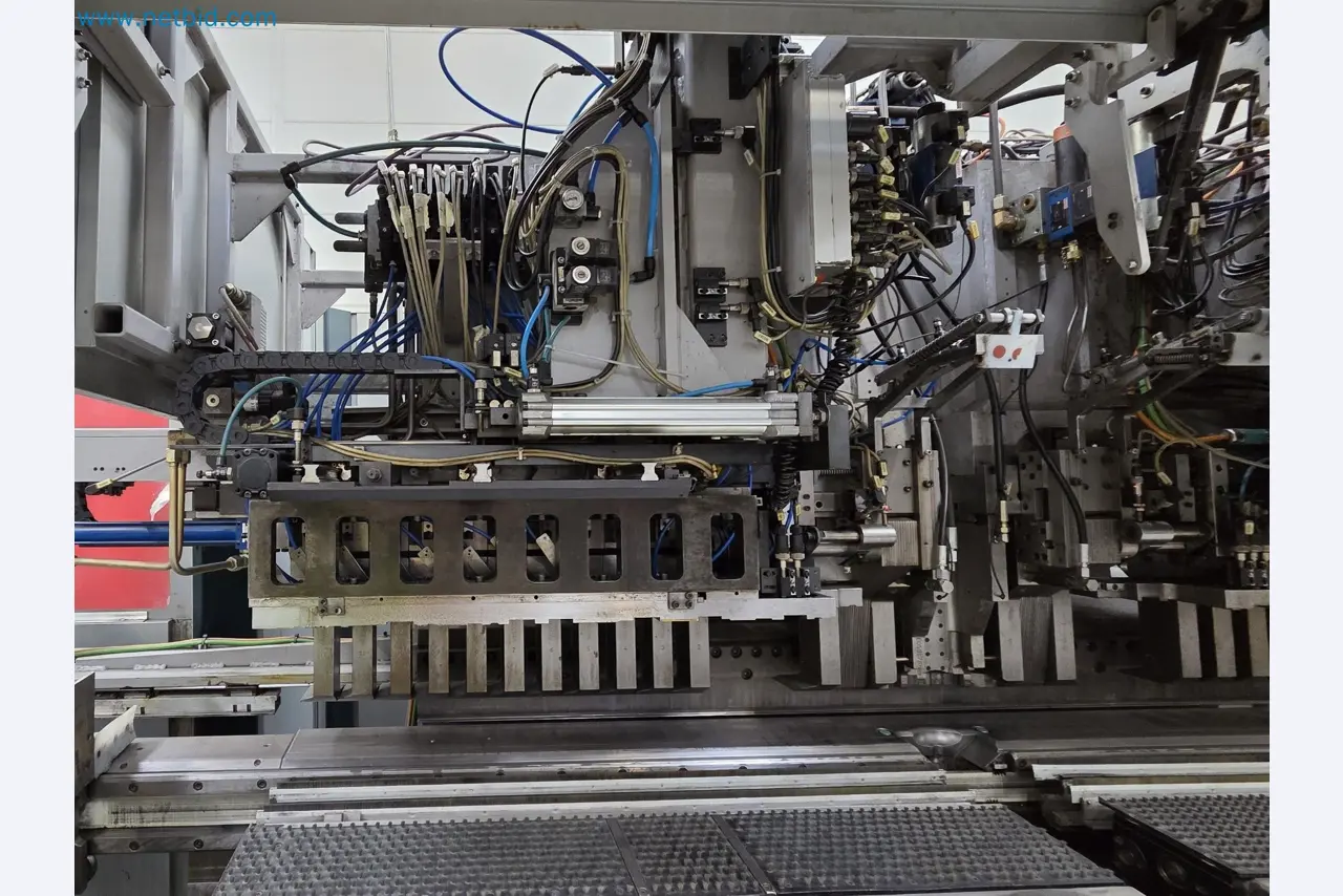Automatic panel bending machine
-25