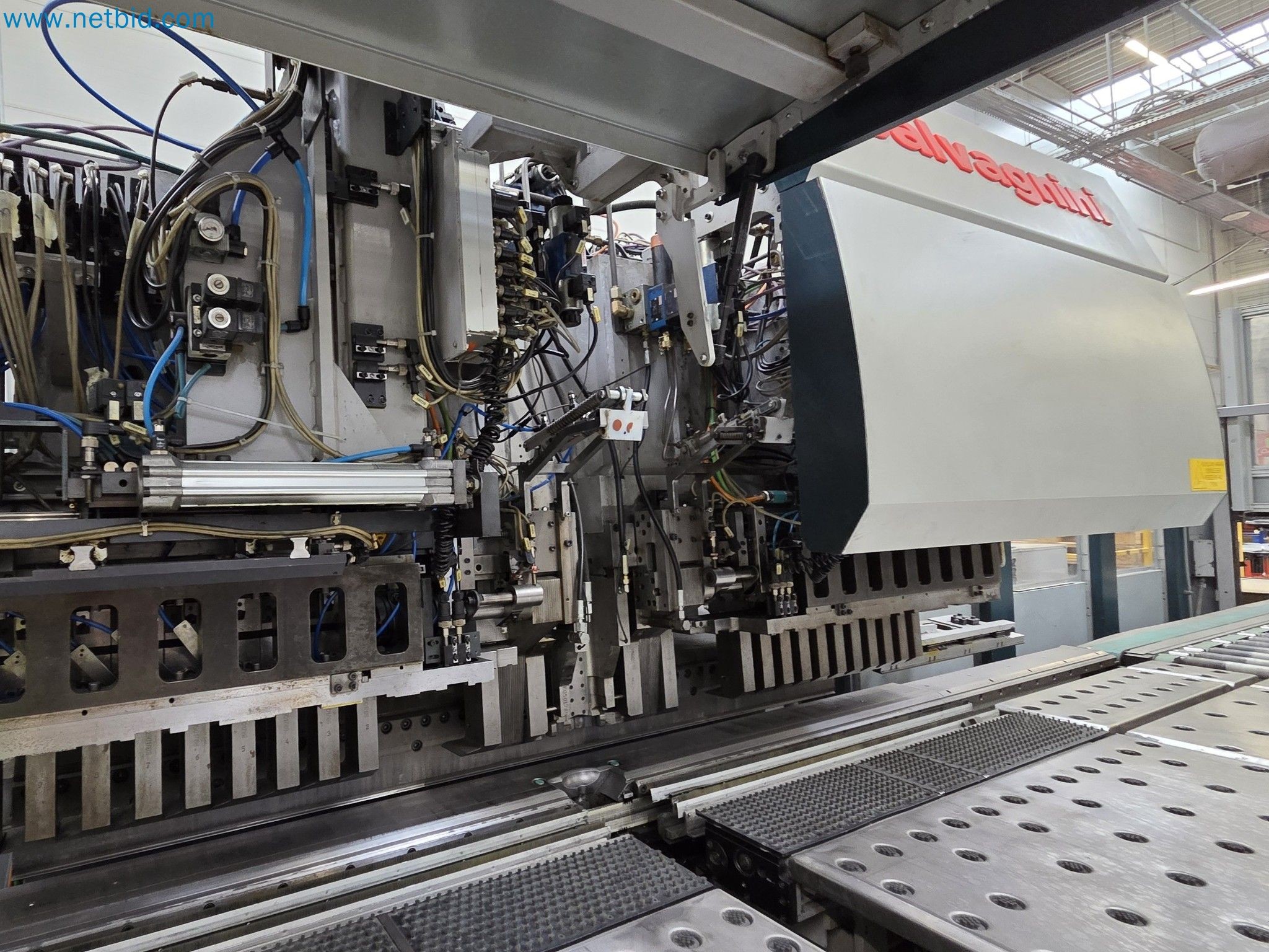 Automatic panel bending machine 
-26
