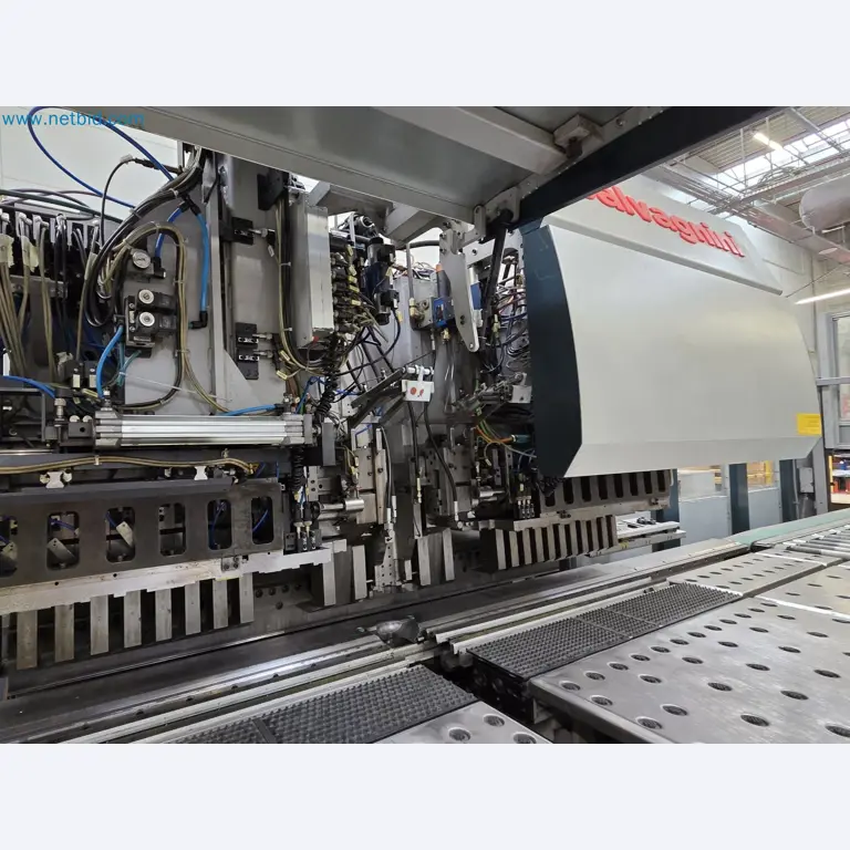 Automatic panel bending machine
-26