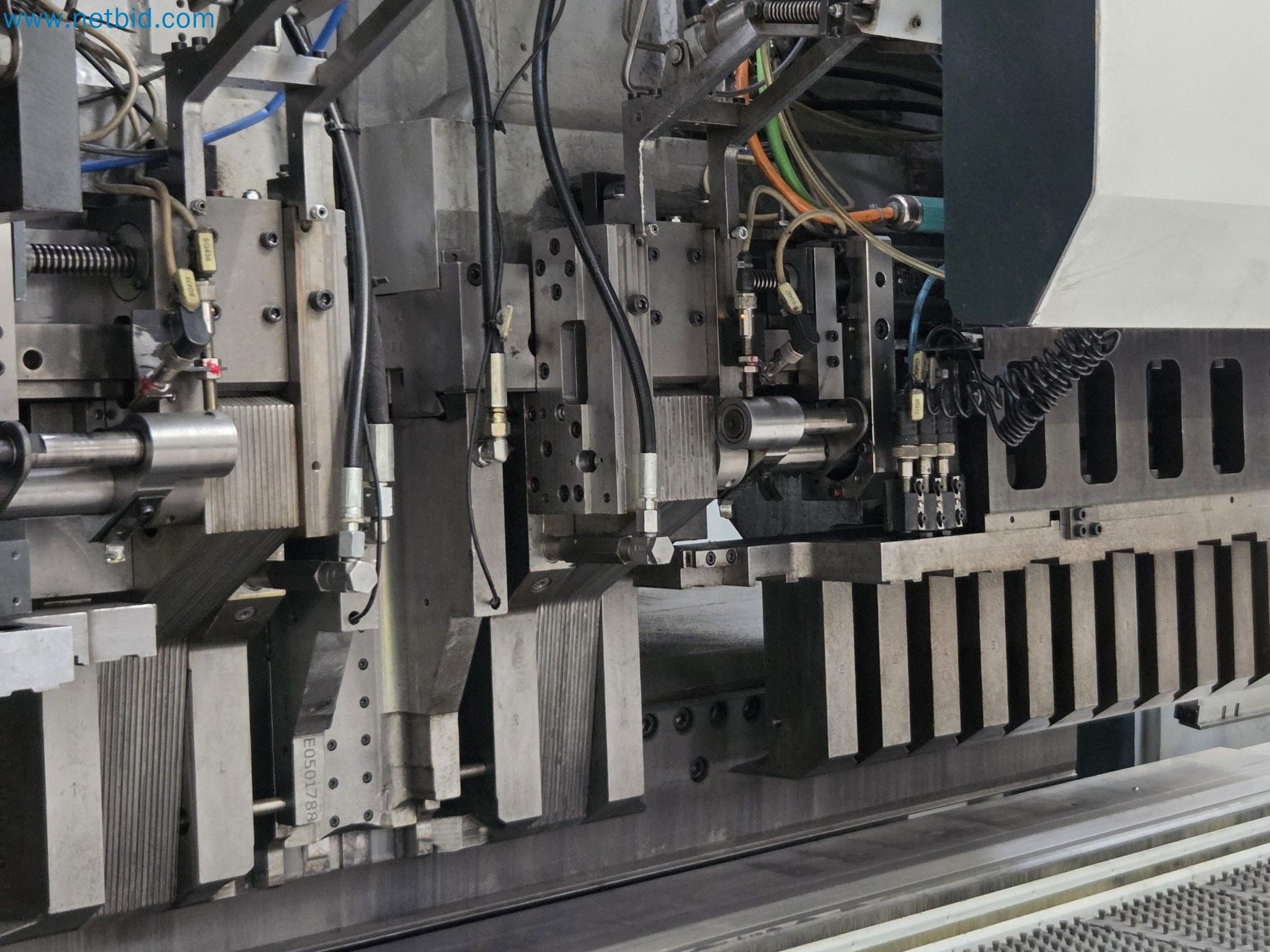 Automatic panel bending machine 
-27