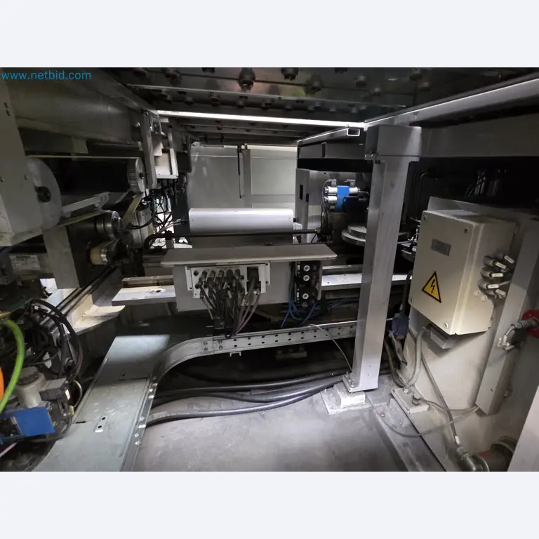 Automatic panel bending machine
-35