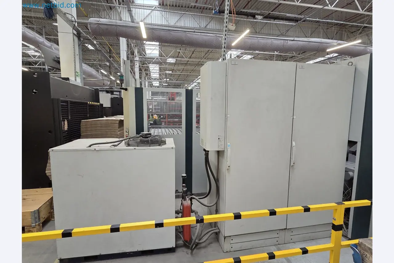 Automatic panel bending machine
-41