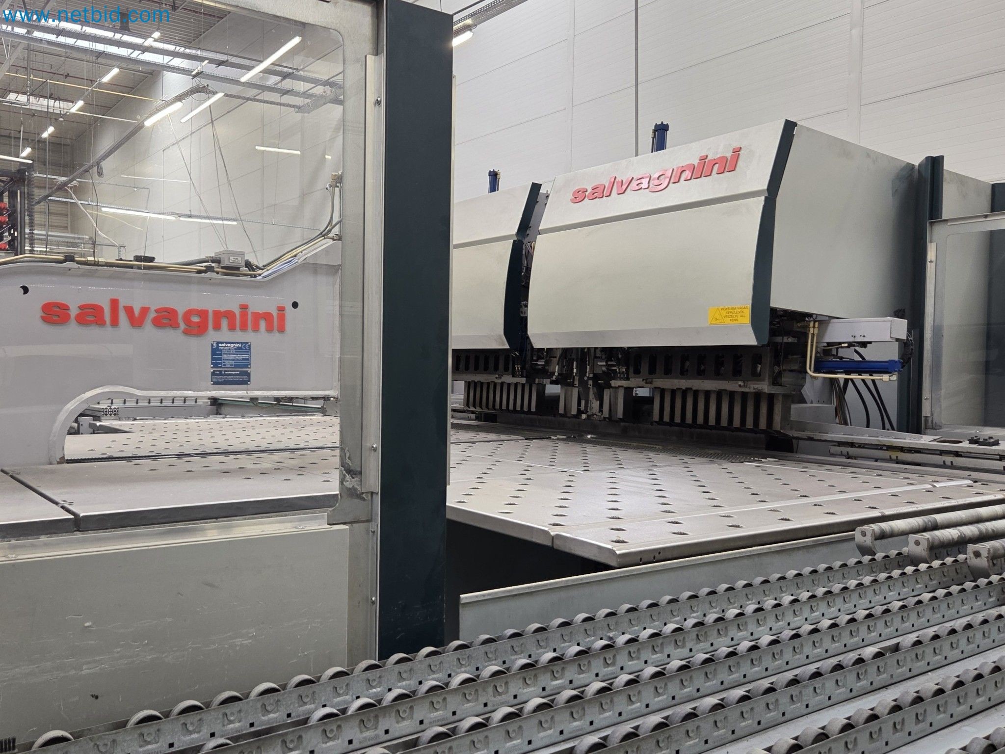 Automatic panel bending machine 
-46