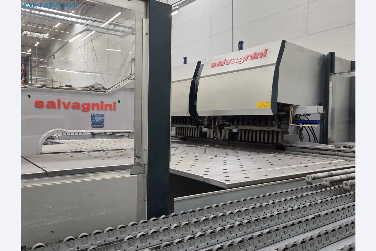 Automatic panel bending machine
-46