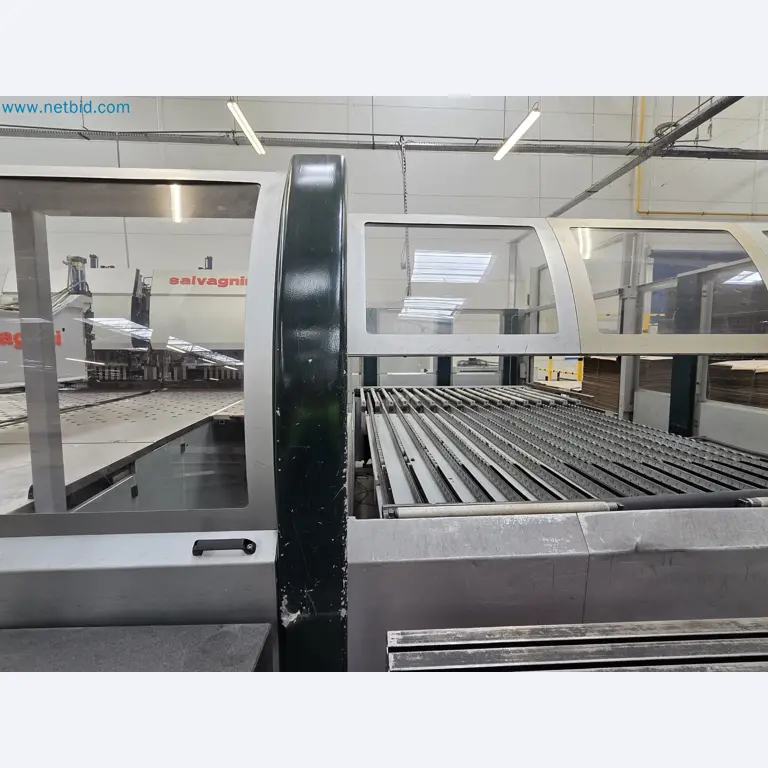 Automatic panel bending machine
-9