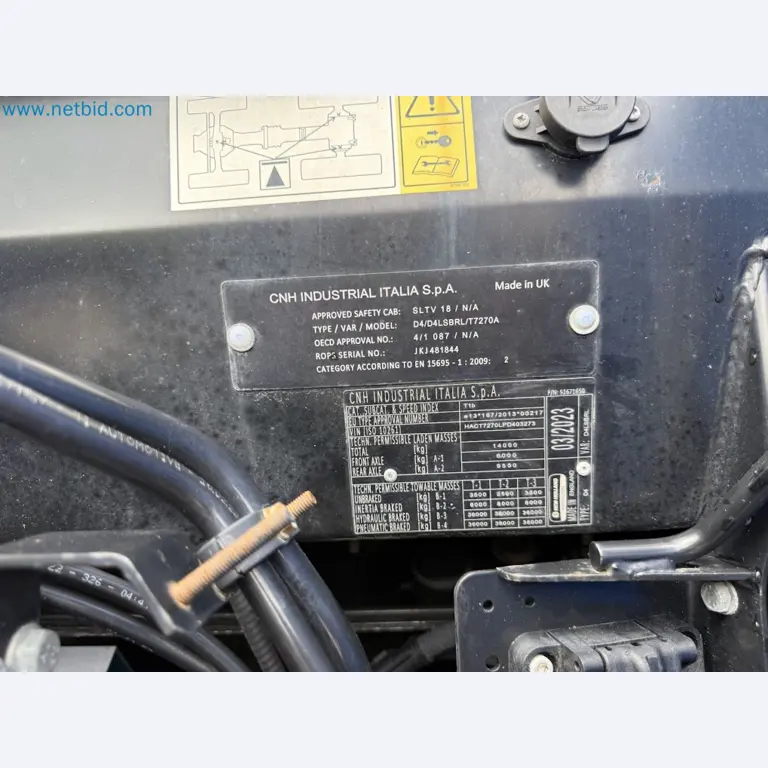 Agricultural tractor for professional use-10