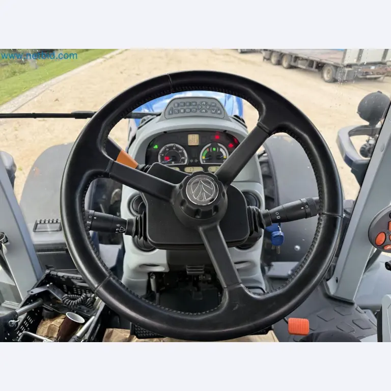 Agricultural tractor for professional use-22
