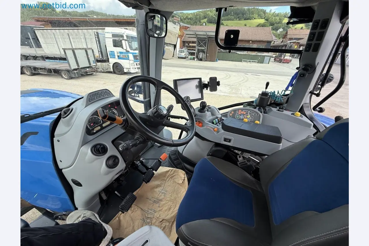 Agricultural tractor for professional use-23