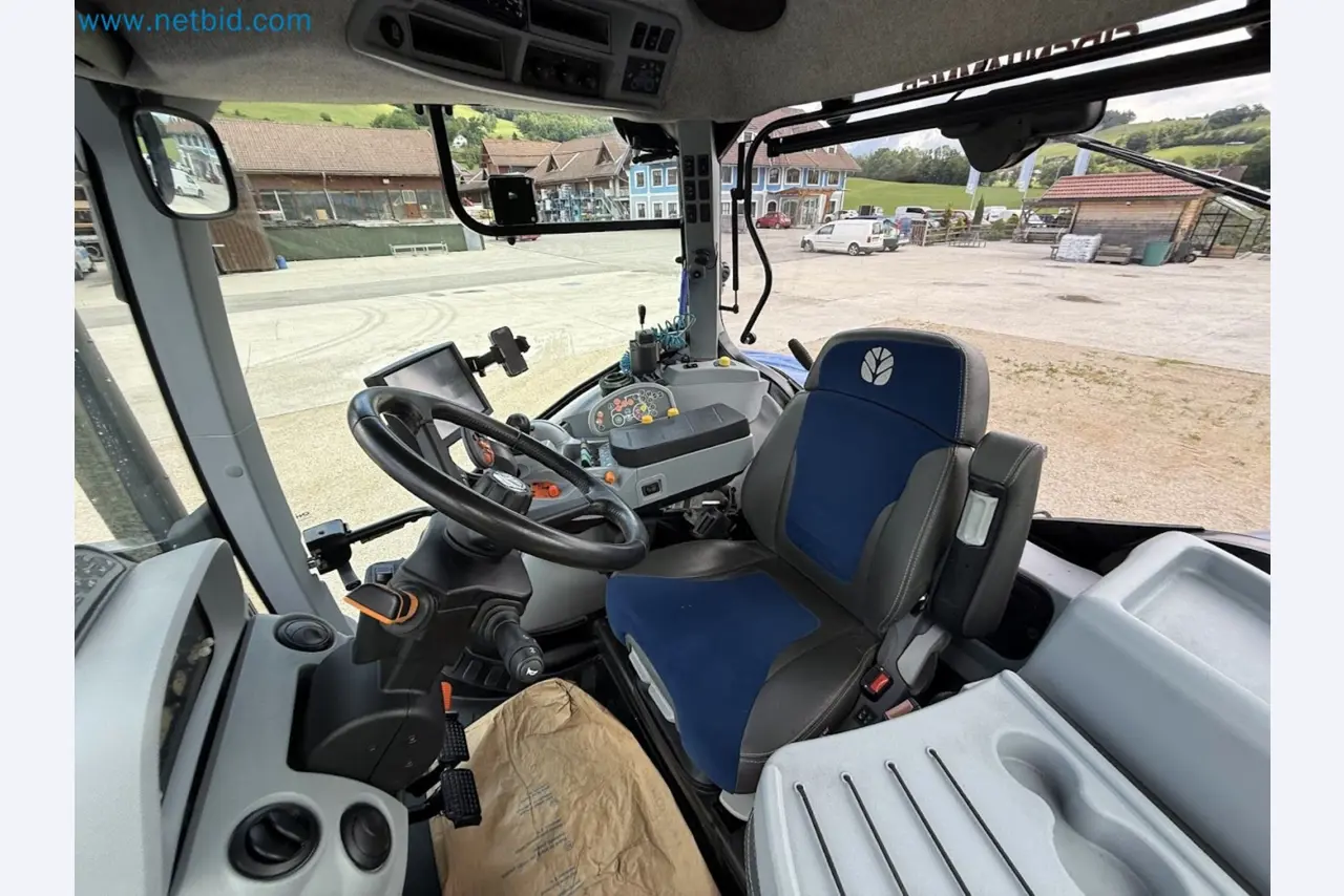 Agricultural tractor for professional use-24
