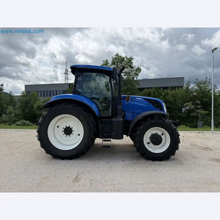 Agricultural tractor for professional use-3