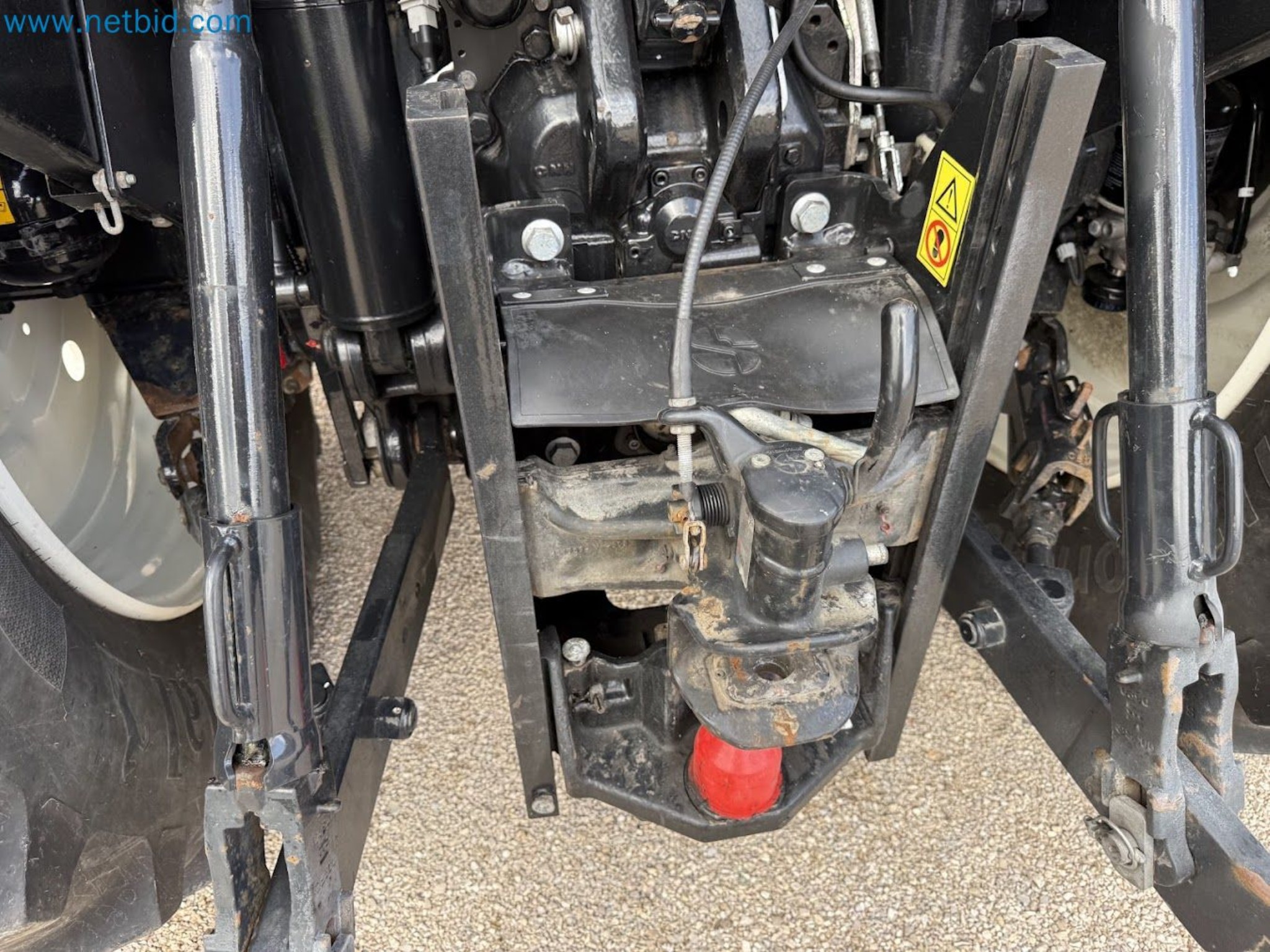 Agricultural tractor for professional use-46