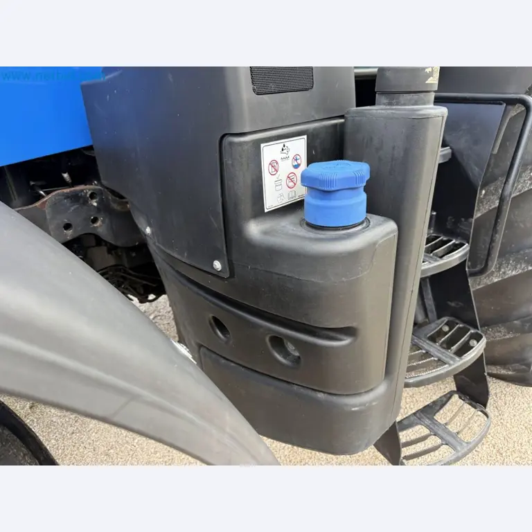 Agricultural tractor for professional use-50
