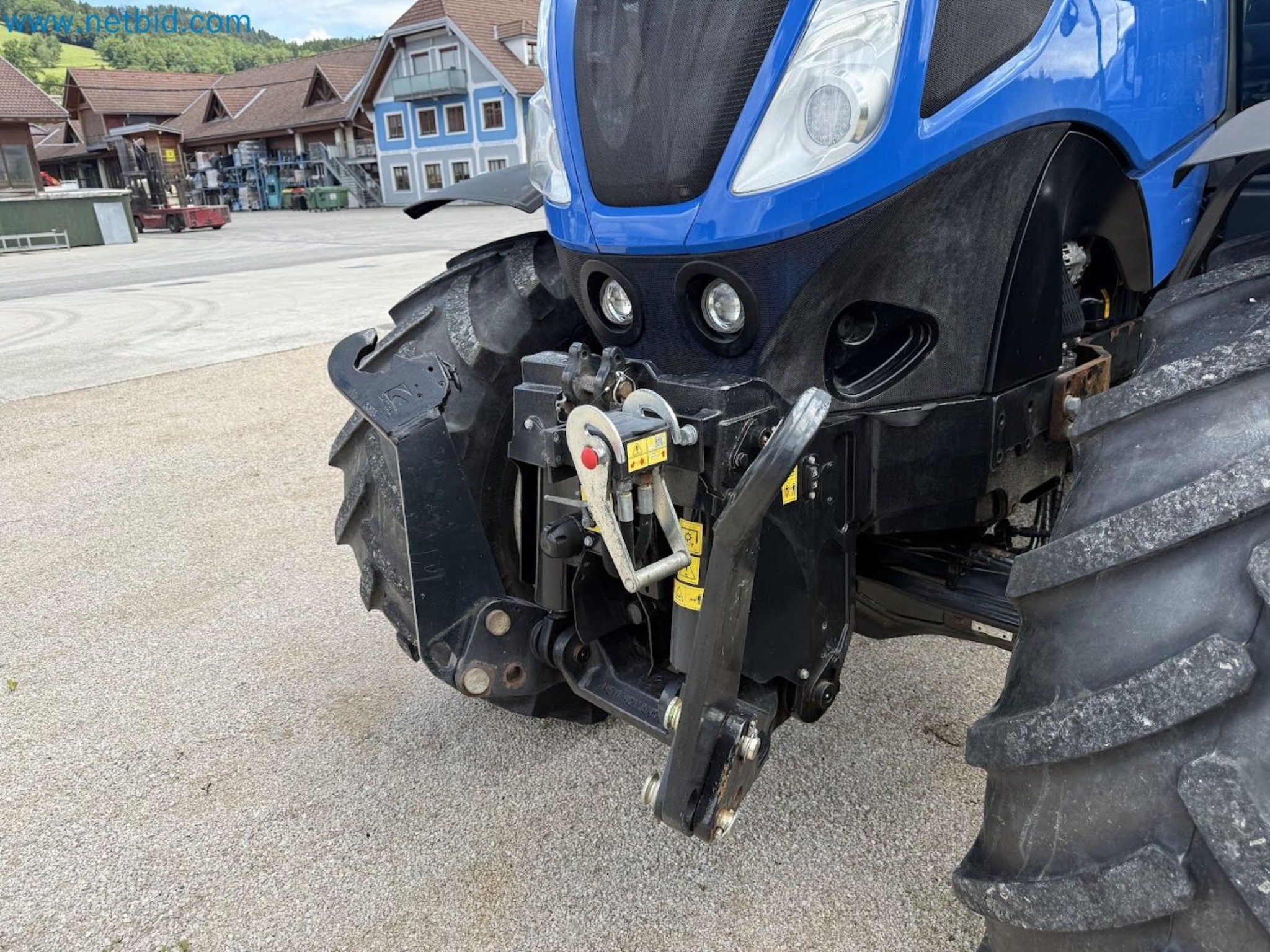 Agricultural tractor for professional use-51