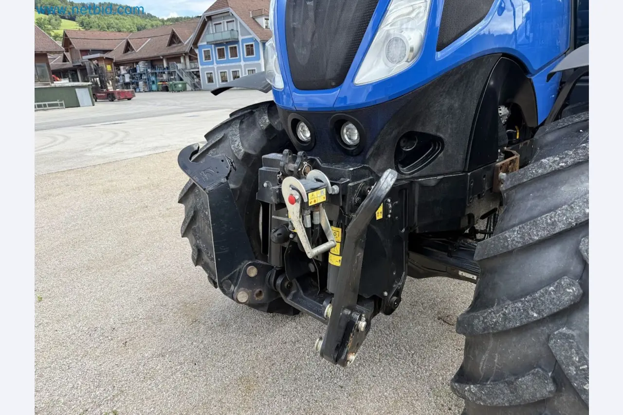 Agricultural tractor for professional use-51