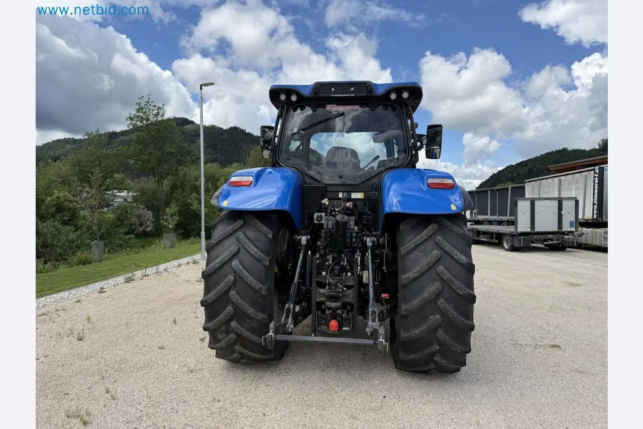 Agricultural tractor for professional use-5