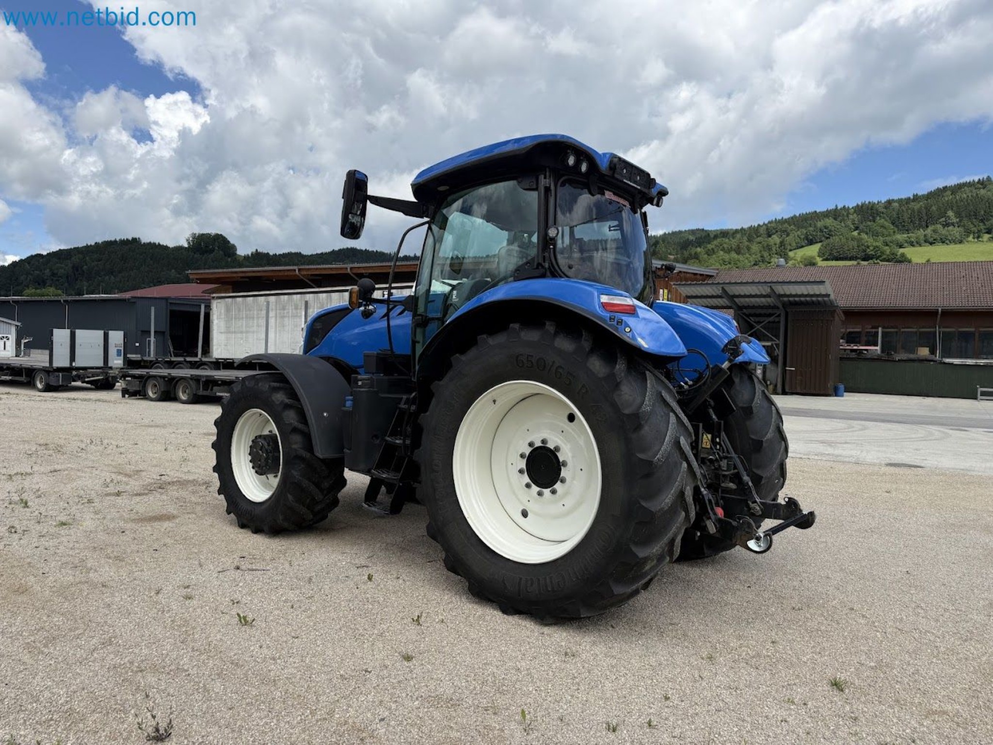 Agricultural tractor for professional use-6