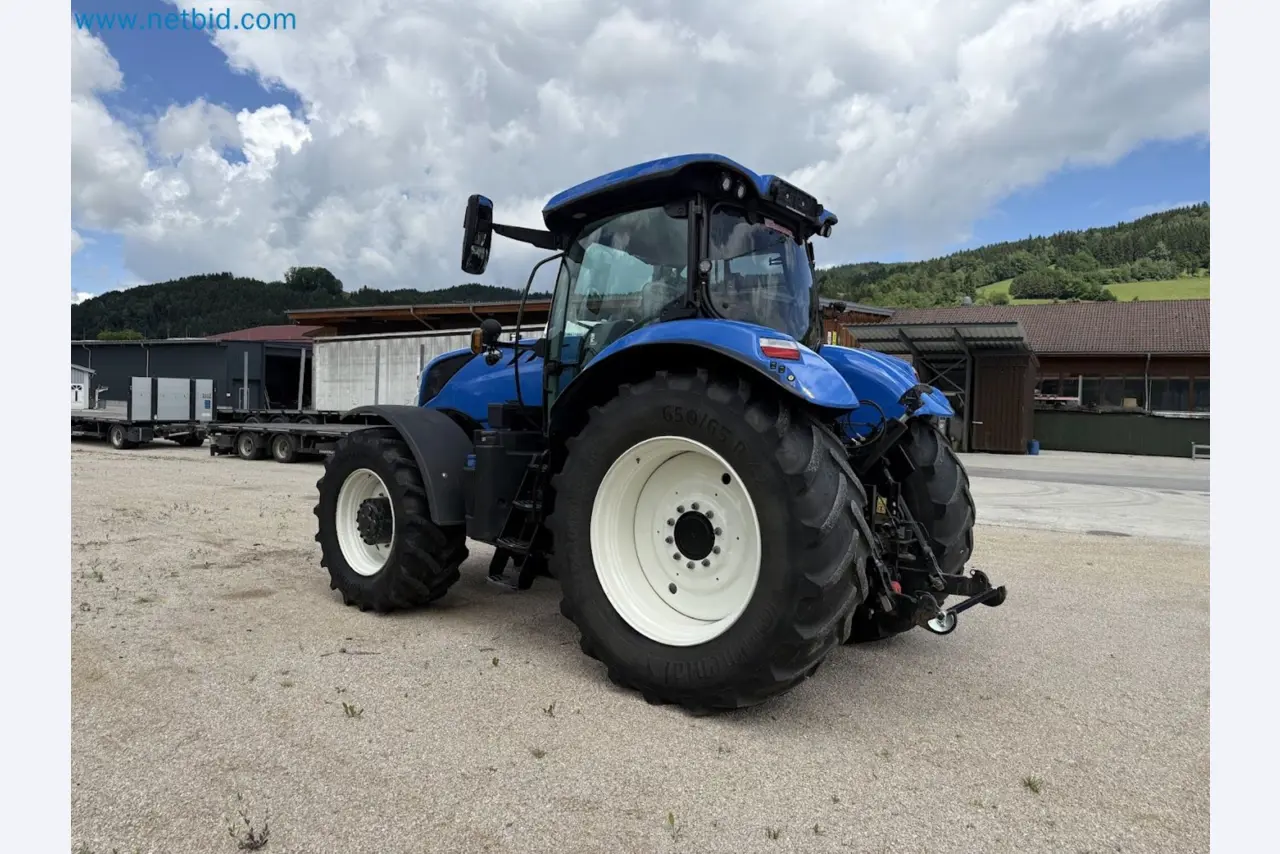 Agricultural tractor for professional use-6