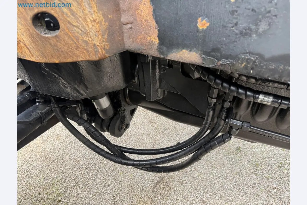 Agricultural tractor for professional use-77