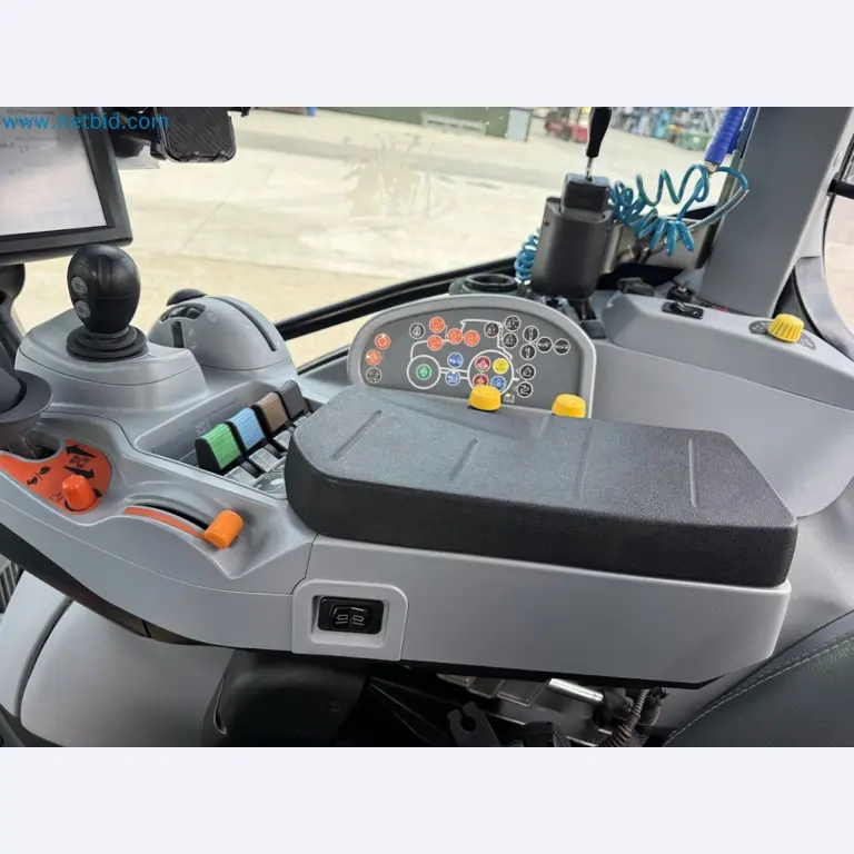 Agricultural tractor for professional use-79