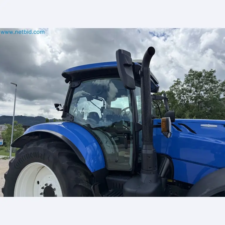 Agricultural tractor for professional use-83