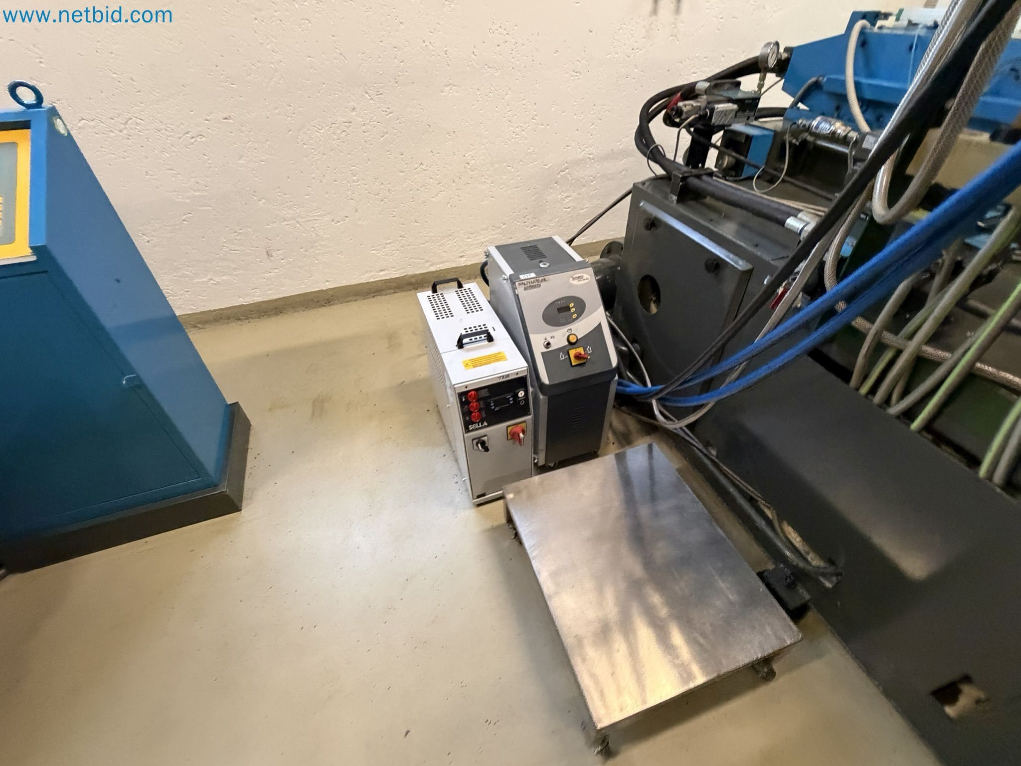 Machinery and production equipment for plastics processing-12